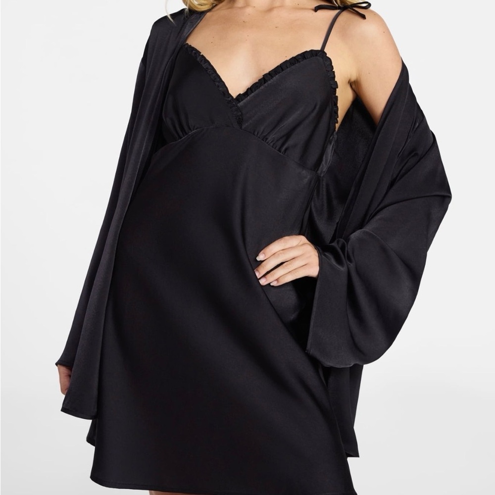 No Boundaries Sleepwear Satin Robe & Slip Dress 2 Piece Black M 8/10 NEW